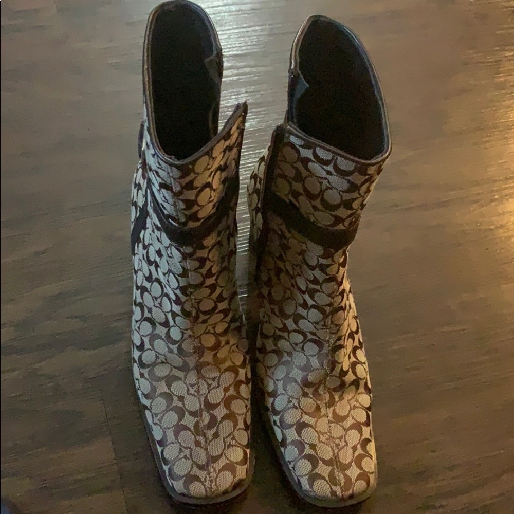 Coach boots